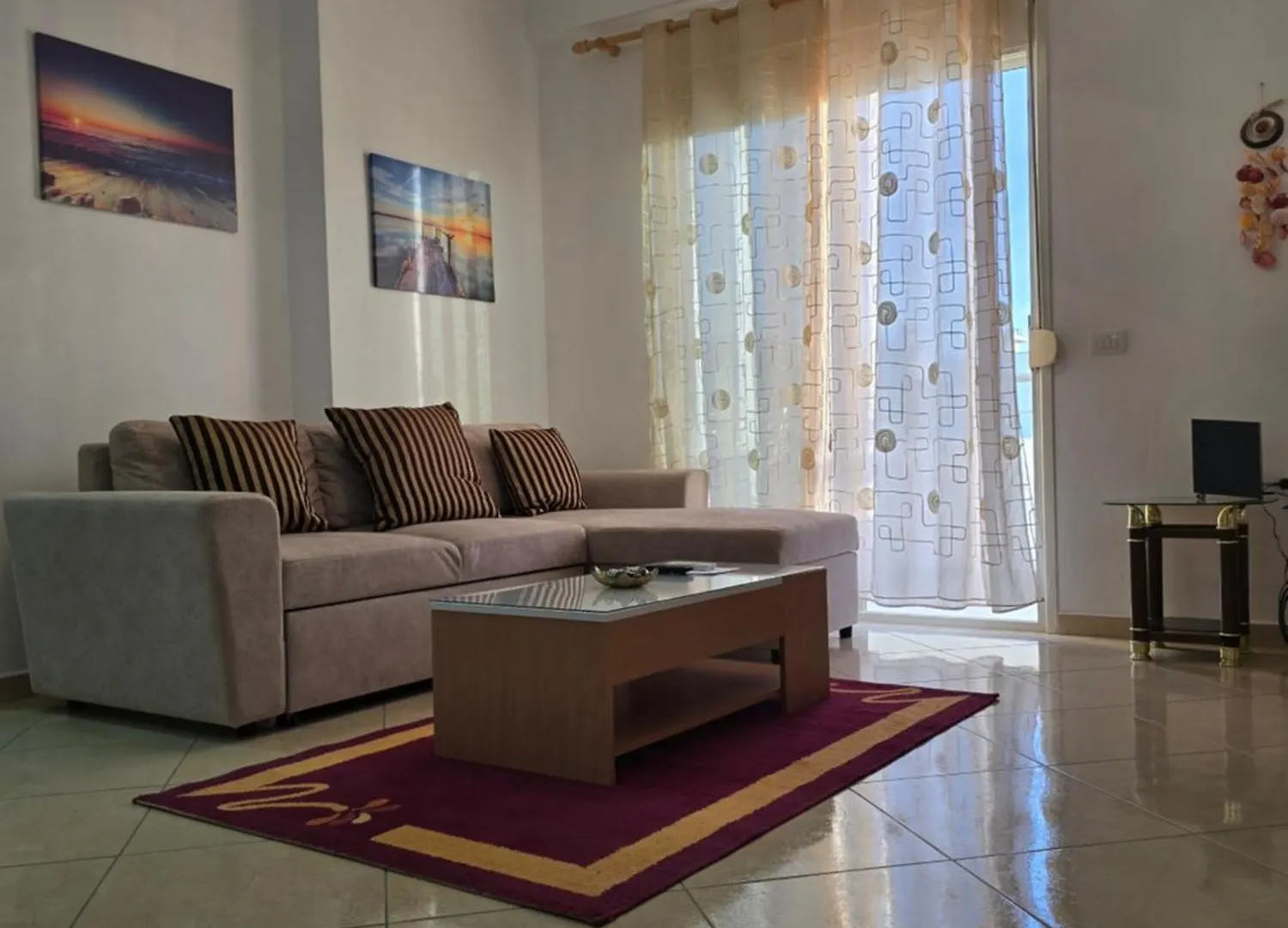 Modern , Quiet , Family Friendly & Fully Furnished Apartment Vlorë 0*,